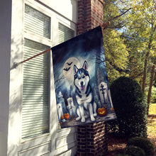 Load image into Gallery viewer, Siberian Husky Spooky Halloween House Flag