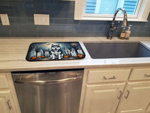 Load image into Gallery viewer, Siberian Husky Spooky Halloween Dish Drying Mat