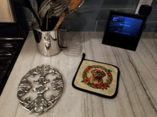Load image into Gallery viewer, Dogue de Bordeaux Christmas Flowers Pot Holders - Set of 2 Decorative Kitchen Helpers | Made in the USA
