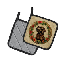 Load image into Gallery viewer, Labrador Retriever Christmas Flowers Pot Holders - Set of 2 Decorative Kitchen Helpers | Made in the USA