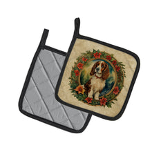 Load image into Gallery viewer, Welsh Springer Spaniel Christmas Flowers Pot Holders - Set of 2 Decorative Kitchen Helpers | Made in the USA