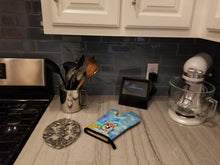 Load image into Gallery viewer, Alaskan Malamute Hippie Dawg Oven Mitt