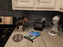 Load image into Gallery viewer, Bichon Frise Hippie Dawg Oven Mitt