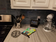 Load image into Gallery viewer, Bullmastiff Hippie Dawg Oven Mitt
