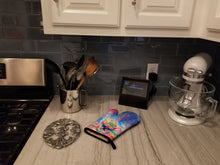 Load image into Gallery viewer, Pug Hippie Dawg Oven Mitt
