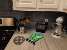 Load image into Gallery viewer, Weimaraner Hippie Dawg Oven Mitt