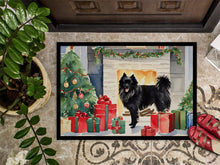Load image into Gallery viewer, German Spitz Cozy Christmas Doormat