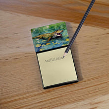 Load image into Gallery viewer, Alligator Sticky Note Holder- Refiilable Desk Accessory Note Pad