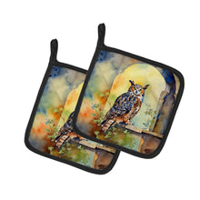 Load image into Gallery viewer, Great Horned Owl Pot Holders - Set of 2 Decorative Kitchen Helpers | Made in the USA