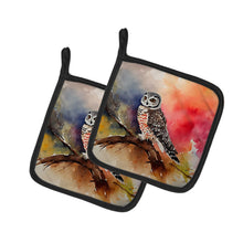 Load image into Gallery viewer, Northern Hawk Owl Pot Holders - Set of 2 Decorative Kitchen Helpers | Made in the USA