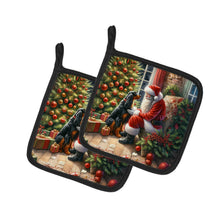 Load image into Gallery viewer, Gordon Setter and Santa Claus Pot Holders - Set of 2 Decorative Kitchen Helpers | Made in the USA
