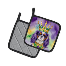Load image into Gallery viewer, Cavalier Spaniel King of Mardi Gras Pot Holders - Set of 2 Decorative Kitchen Helpers | Made in the USA