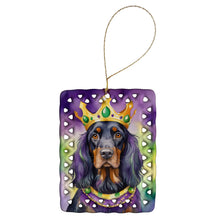 Load image into Gallery viewer, Gordon Setter King of Mardi Gras Porcelain Ornament