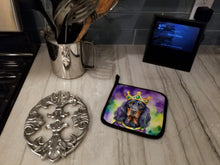 Load image into Gallery viewer, Gordon Setter King of Mardi Gras Pot Holders - Set of 2 Decorative Kitchen Helpers | Made in the USA