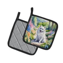 Load image into Gallery viewer, American Eskimo Spring Garden Pot Holders - Set of 2 Decorative Kitchen Helpers | Made in the USA