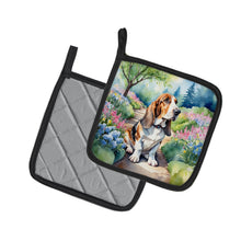 Load image into Gallery viewer, Basset Hound Spring Garden Pot Holders - Set of 2 Decorative Kitchen Helpers | Made in the USA