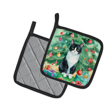 Load image into Gallery viewer, Chantilly Tiffany Cat By the Christmas Tree Pot Holders - Set of 2 Decorative Kitchen Helpers | Made in the USA