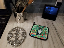 Load image into Gallery viewer, Chantilly Tiffany Cat By the Christmas Tree Pot Holders - Set of 2 Decorative Kitchen Helpers | Made in the USA