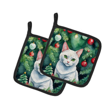 Load image into Gallery viewer, Khao Manee Cat By the Christmas Tree Pot Holders - Set of 2 Decorative Kitchen Helpers | Made in the USA