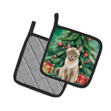 Load image into Gallery viewer, Tonkinese Cat By the Christmas Tree Pot Holders - Set of 2 Decorative Kitchen Helpers | Made in the USA