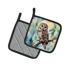 Load image into Gallery viewer, Spotted Owl Pot Holders - Set of 2 Decorative Kitchen Helpers | Made in the USA