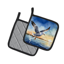 Load image into Gallery viewer, Gull Flying Low Pot Holders - Set of 2 Decorative Kitchen Helpers | Made in the USA