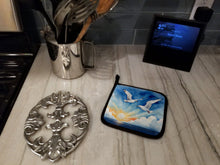 Load image into Gallery viewer, Gulls Soaring High Pot Holders - Set of 2 Decorative Kitchen Helpers | Made in the USA