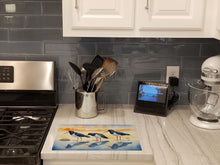 Load image into Gallery viewer, Oystercatchers Foraging Glass Cutting Boards – Durable, Decorative Kitchen Art