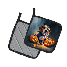 Load image into Gallery viewer, Beagle Puppy Halloween Pair of Pot Holders