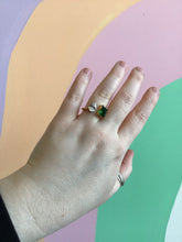 Load image into Gallery viewer, Dancing Gems Titanium Ring