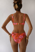 Load image into Gallery viewer, Papaya Malta Bottom