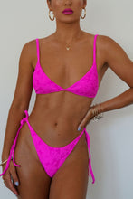 Load image into Gallery viewer, Pitaya Milos Top
