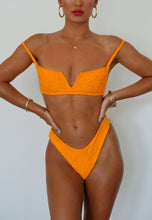 Load image into Gallery viewer, Mango Vaila Top