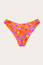 Load image into Gallery viewer, Hibiscus Malta Bottom