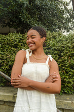 Load image into Gallery viewer, Delicate Titanium Chain Dangle
