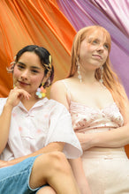 Load image into Gallery viewer, Clear Flower Rainbow Earrings