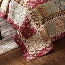 Load image into Gallery viewer, Tache Fairy Tale Tea Party Beige Burgundy Paisley Floral Cotton Patchwork Quilt Set (DXJ103443)