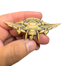 Load image into Gallery viewer, GL12-006 Gold 3D Full size UAS FAA Commercial Drone Pilot Wings pin