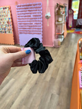 Load image into Gallery viewer, Hair Scrunchies