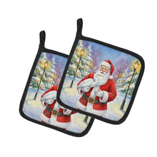 Load image into Gallery viewer, Egret with Santa Claus Pair of Pot Holders