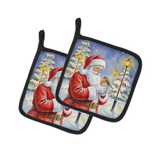Load image into Gallery viewer, Robin with Santa Claus Pair of Pot Holders