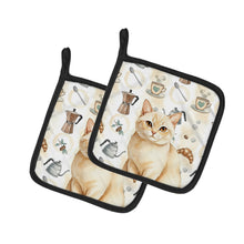 Load image into Gallery viewer, Solid Cream Cat Coffee Time Pair of Pot Holders