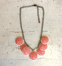Load image into Gallery viewer, Coral &amp; Cream Hammered Poker Face Statement Necklace