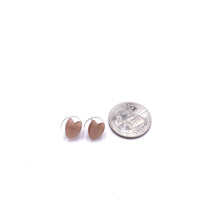Load image into Gallery viewer, Beige Mini Ivy Leaf Moonglow Stud Earrings