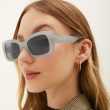 Load image into Gallery viewer, Gigi - Frosty grey