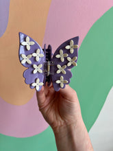 Load image into Gallery viewer, 3D Flowers On Butterfly Hair Claw