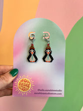 Load image into Gallery viewer, Holiday Beaded Earrings