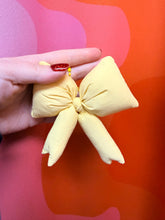 Load image into Gallery viewer, Puffy Bow Keychain