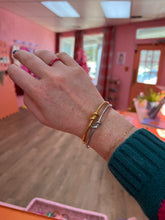 Load image into Gallery viewer, Titanium Knotted Bracelet