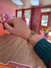 Load image into Gallery viewer, Titanium Knotted Bracelet
